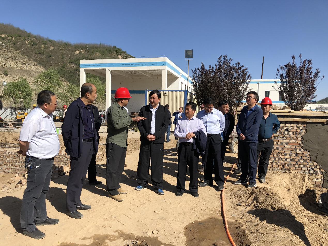 延安市安塞区长曹振宇到水情形公司安塞区第二污水处理厂现场视察