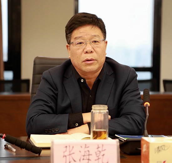 熊良虎会见富平县县长张海乾