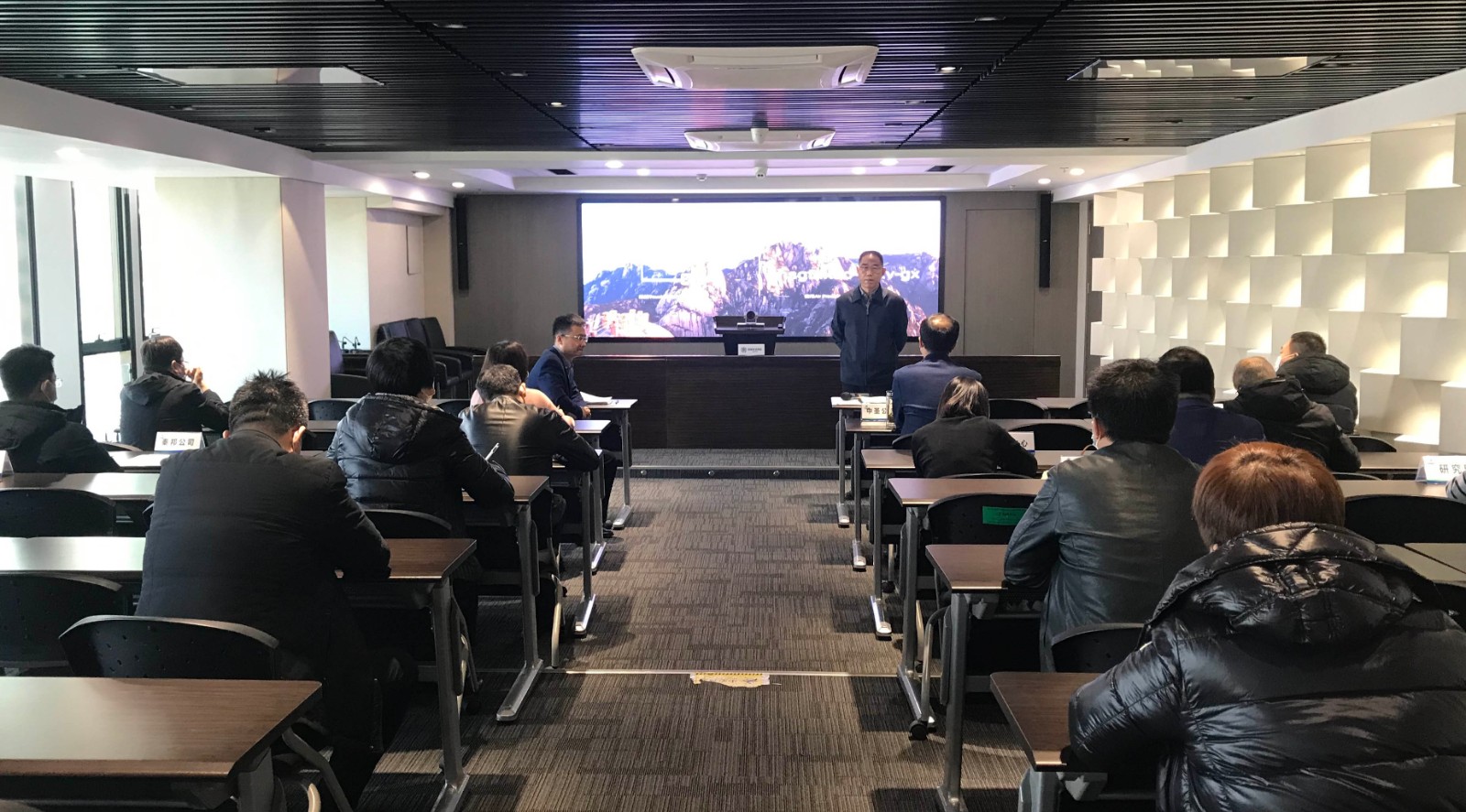 南宫NG28集团集团起劲响应省国资委要求 对冬春季疫情防控事情举行再安排再发动