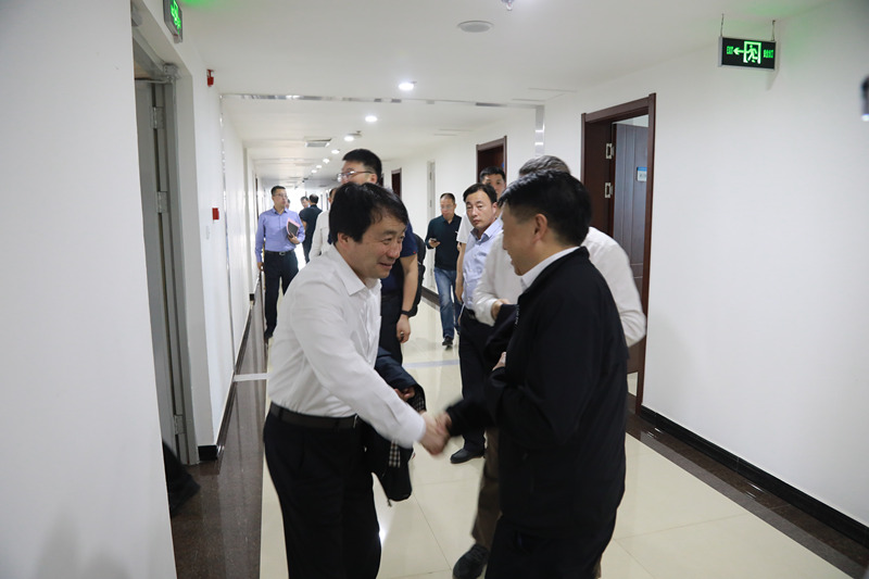 熊良虎拜会榆林市委副书记张胜利、市人大常委会副主任孙守洋