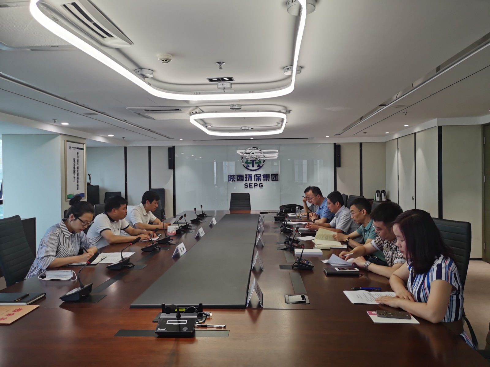 南宫NG28集团集团纪委组织6名新任职向导干部加入廉政考试及廉政谈话