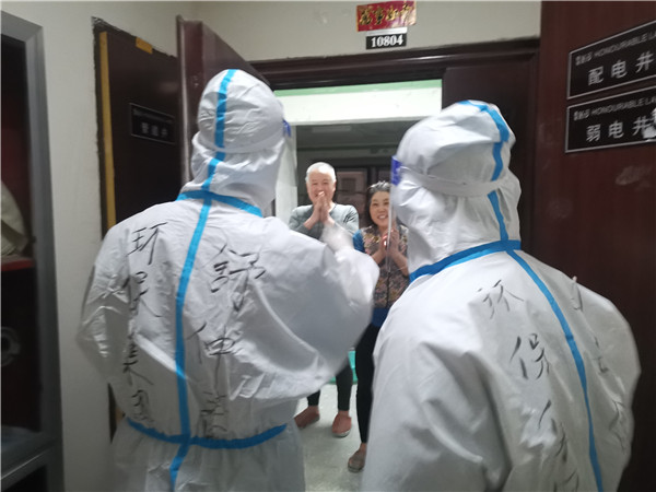 南宫NG28集团集团：：：暂时党支部全力买通群众生涯物资包管“最后一百米”