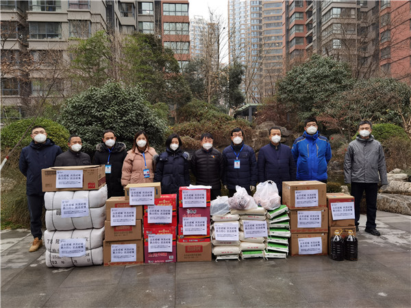 南宫NG28集团集团：：：暂时党支部全力买通群众生涯物资包管“最后一百米”