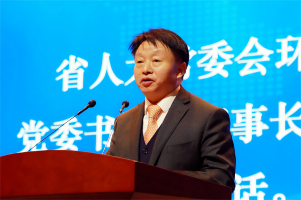 熊良虎出席镇安县招商引资暨首届乡党回乡开展大会