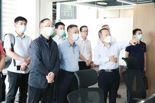 海南省政协副主席、民进海南省委会主委史贻云到秦创原南宫NG28集团集团立异中心调研