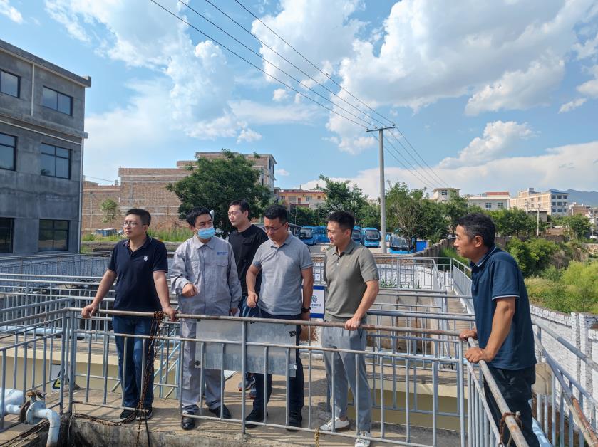 水情形公司：：深入一线监视检查 压实防汛主体责任