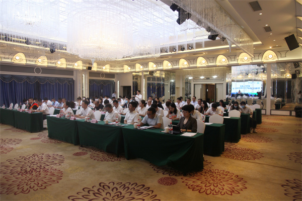 聆听劳模故事 感受劳模实力——南宫NG28集团集团劳模先进事迹宣讲团走进榆林