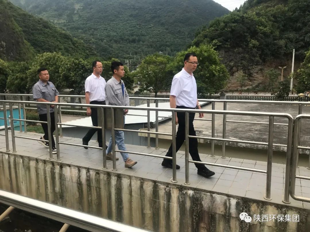 郝军亮以“四不两直”方式检查下属单位清静生产和防汛事情