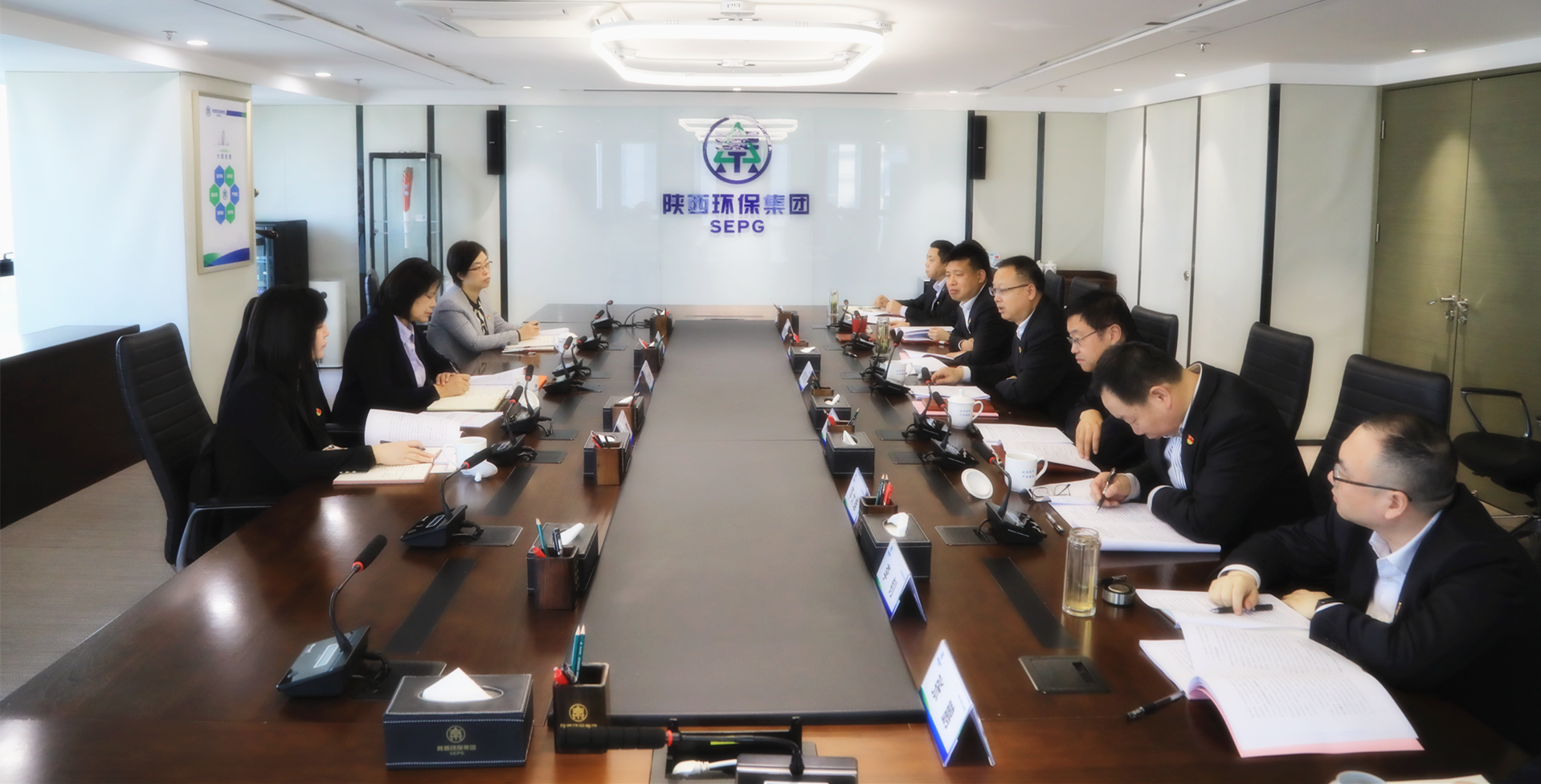 南宫NG28集团集团召开2024年度向导班子民主生涯会暨巡视整改专题民主生涯会